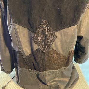 Leather and Suede Ladies Coat. Sooo Cute! Size Small.